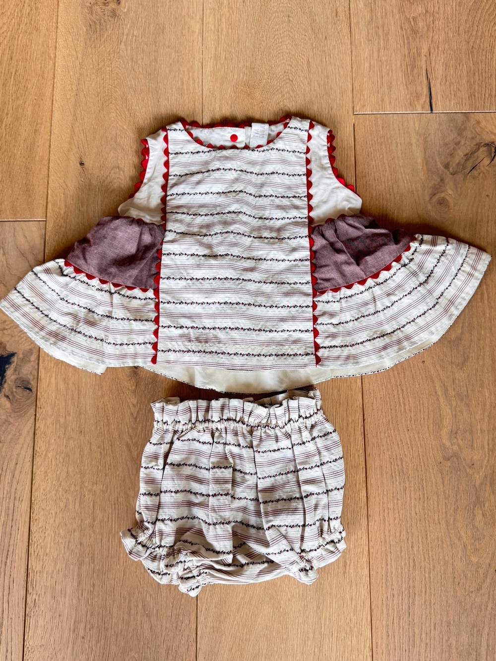 Tia Cibani Cream and Red Emroidered Dress Set (12M)